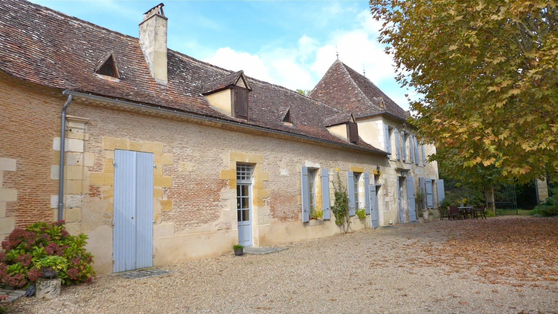 Belle Chartreuse avec domaine viticole en AOC Pécharmant