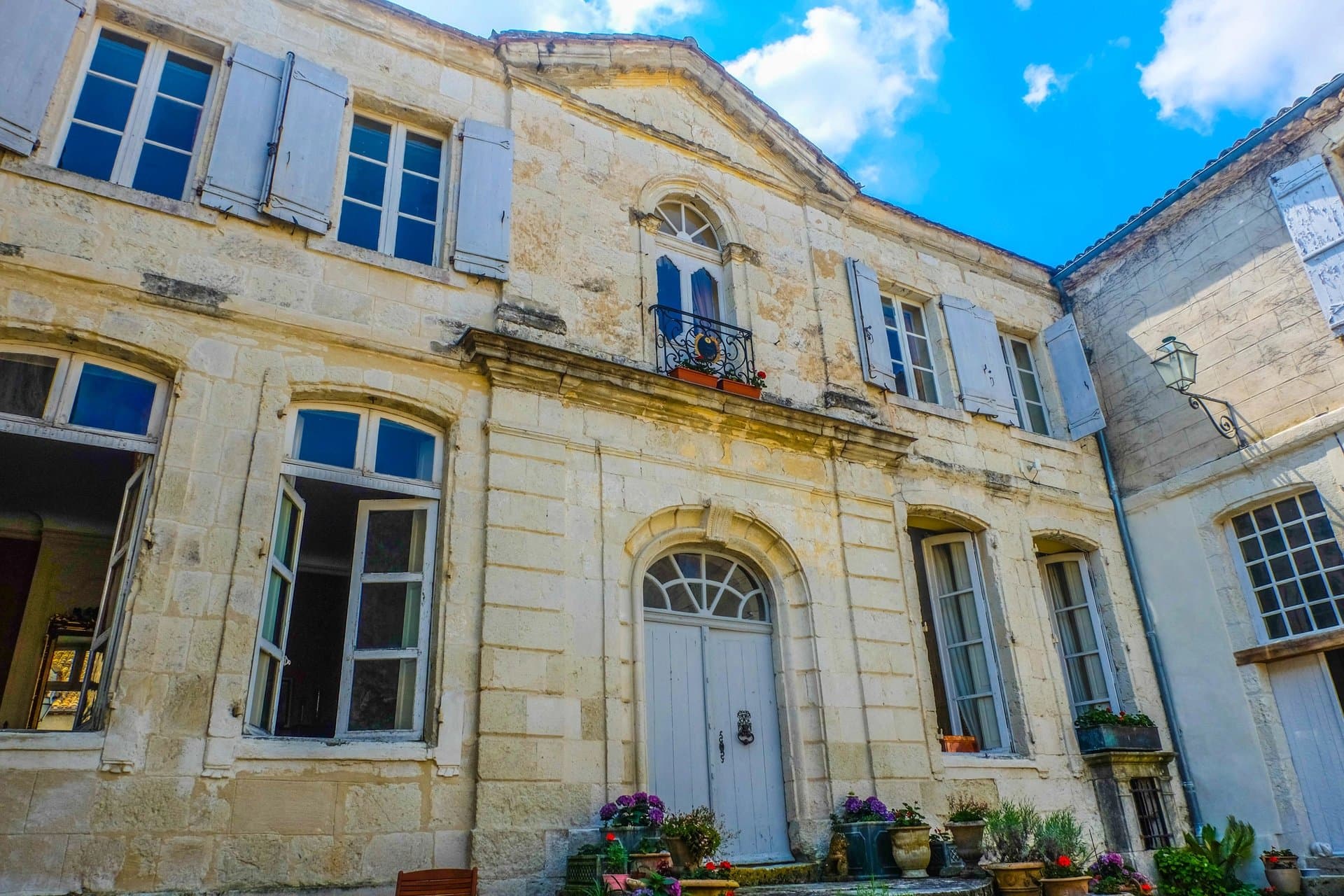 A vendre, château historique du 18ème siècle à Castillonnes