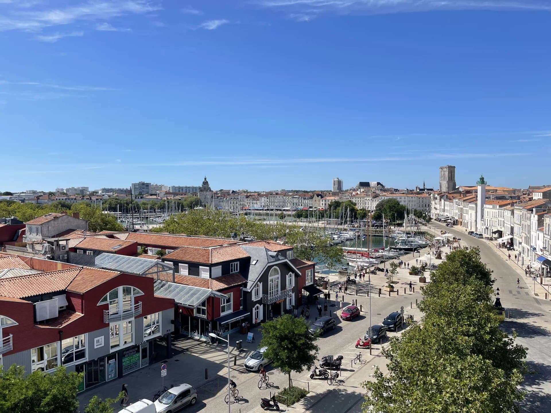 2 Bedrooms flat in La Rochelle City Center