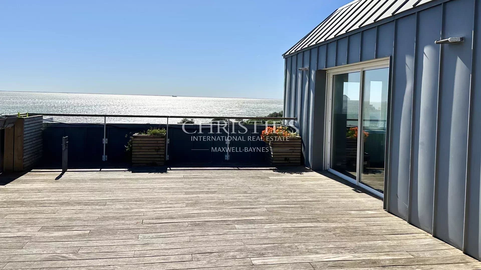La Rochelle - Duplex flat  with Panoramic sea view