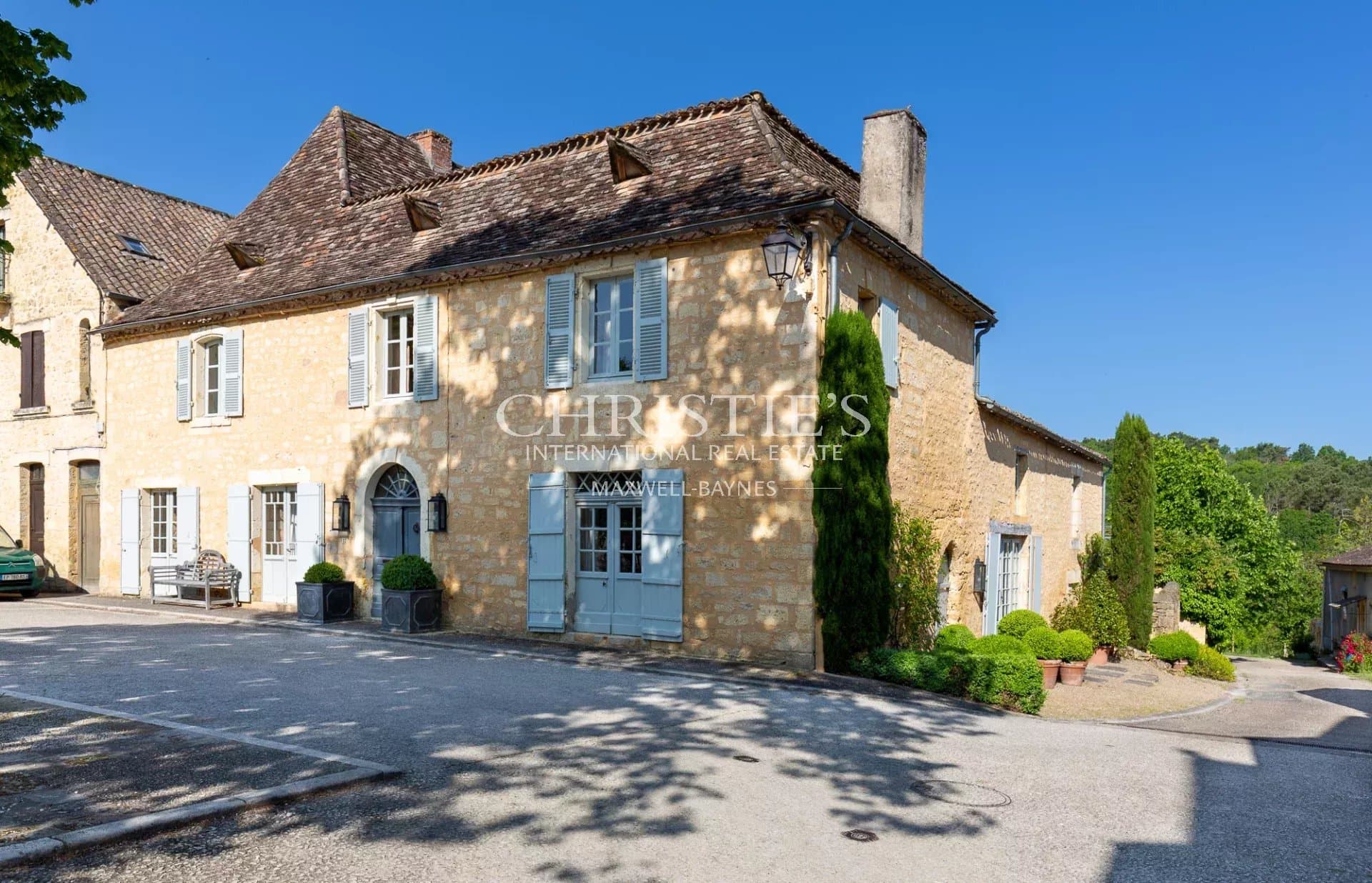 Belle maison de village en Dordogne, clé en main