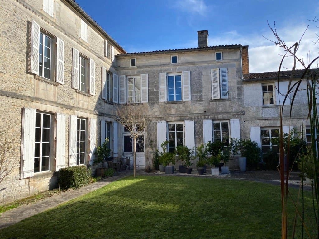 Cognac centre - Magnifique Hôtel particulier
