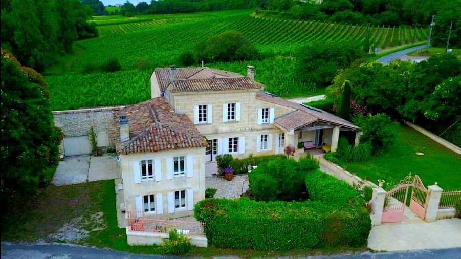 Fronsac - Propriété de caractère avec un vignoble d'agrément
