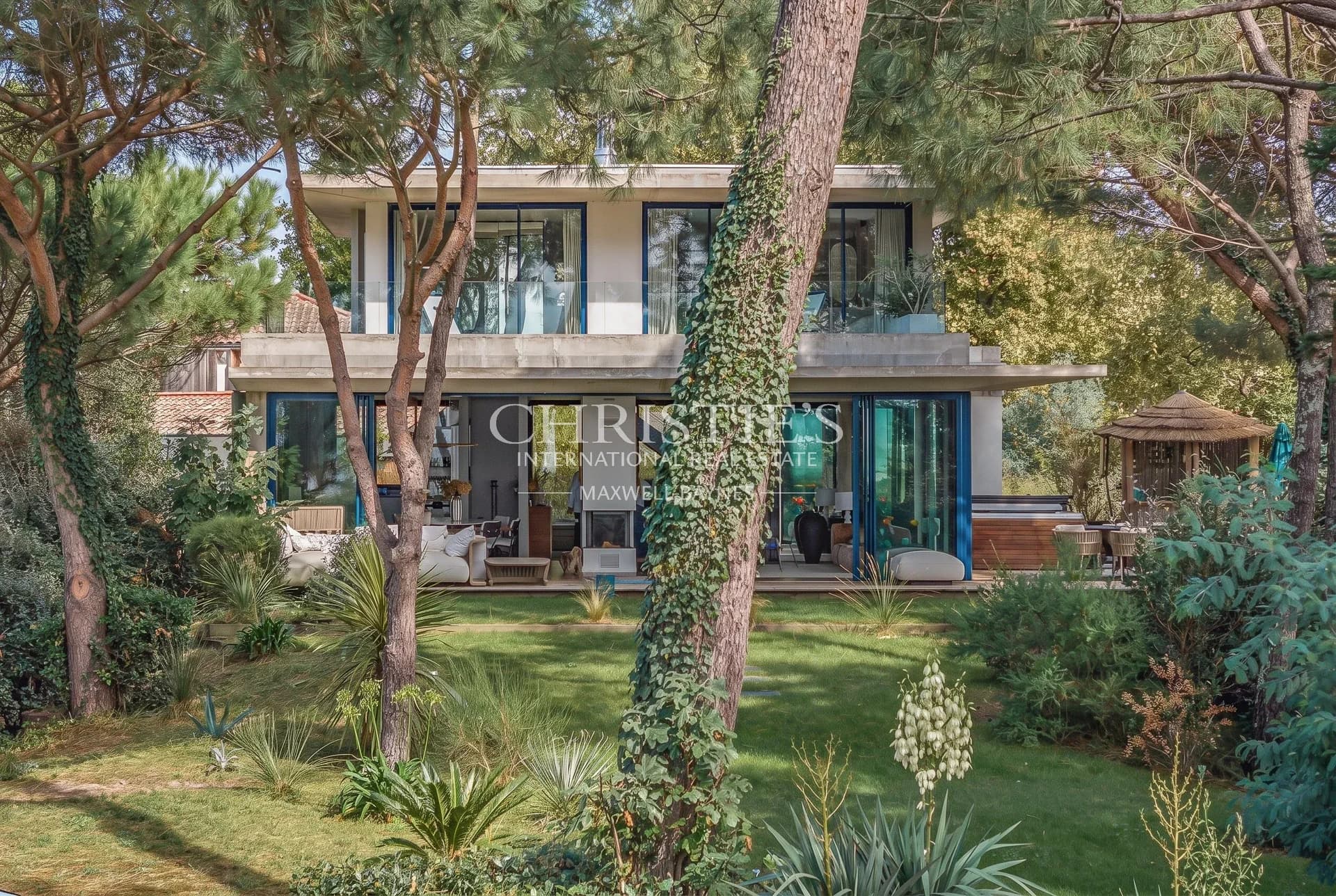 Andernos : Villa d'architecte en première ligne