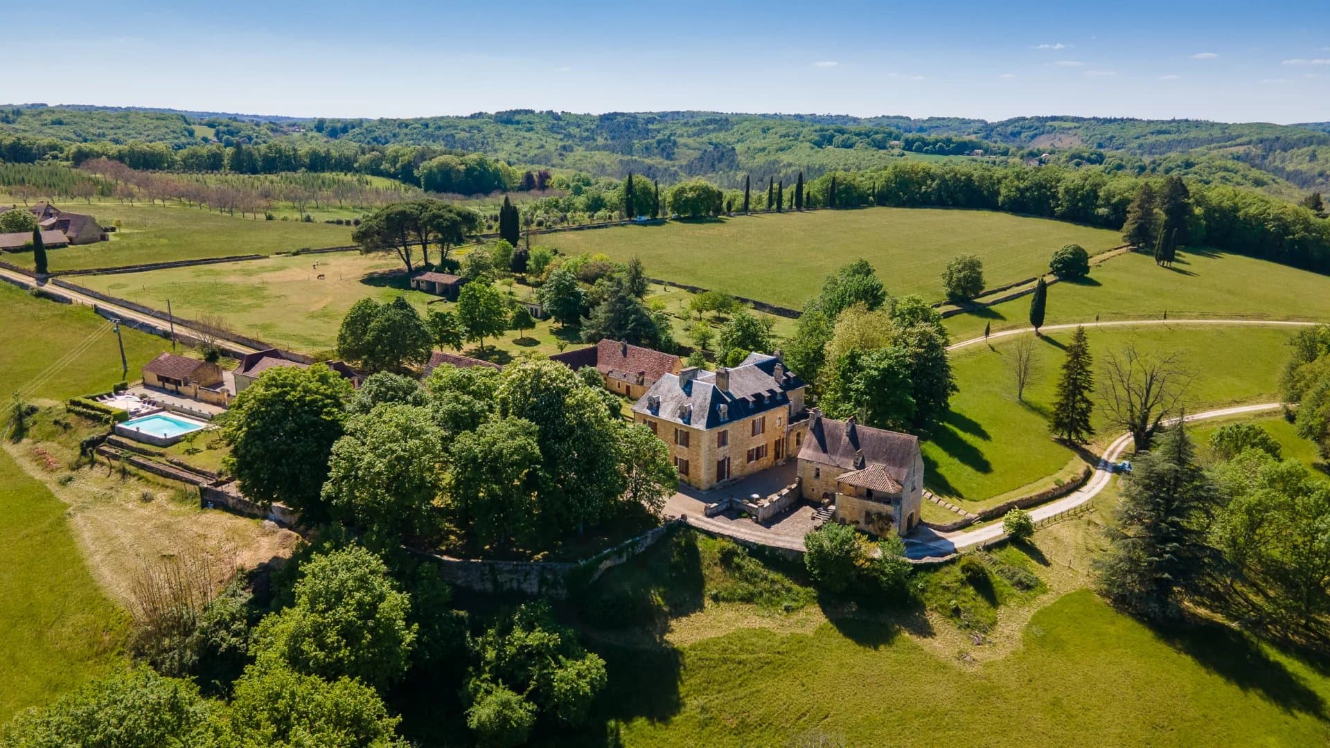 Vente Château et domaine de 38ha Périgord Noir, Dordogne