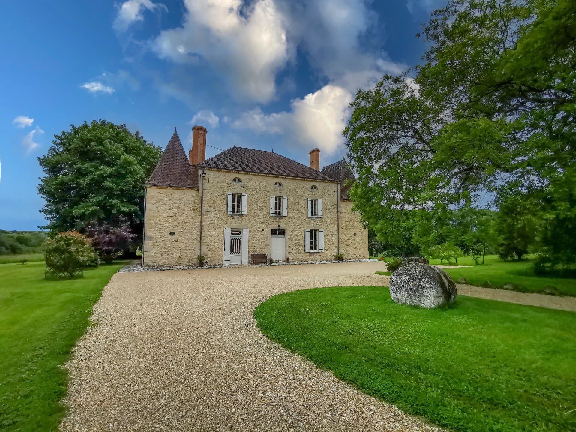 Magnificent Manor House & Maison d'amis between Bordeaux & Bergerac