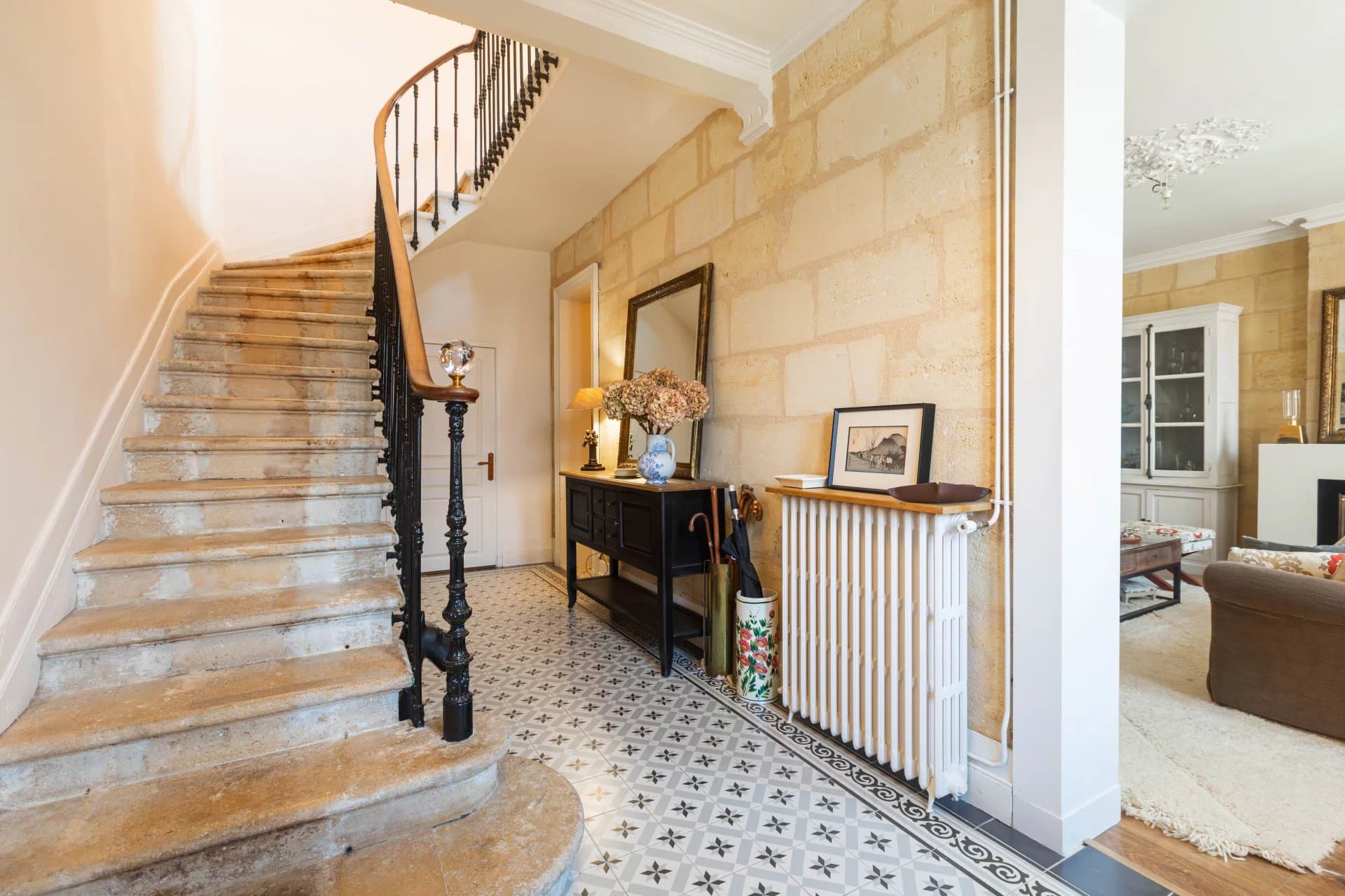 Charmante maison de bourg rénovée – Un havre de paix au cœur du village