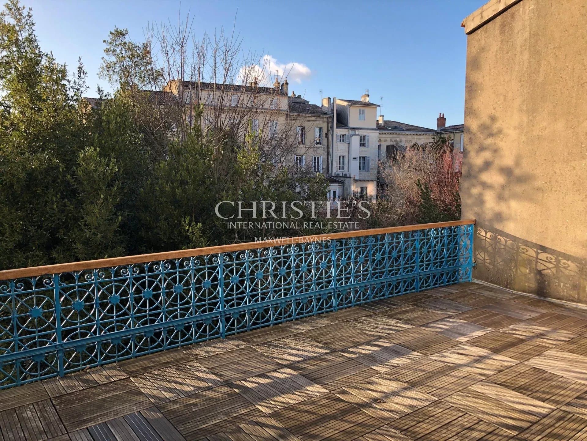 Bordeaux appartement traversant avec terrasse