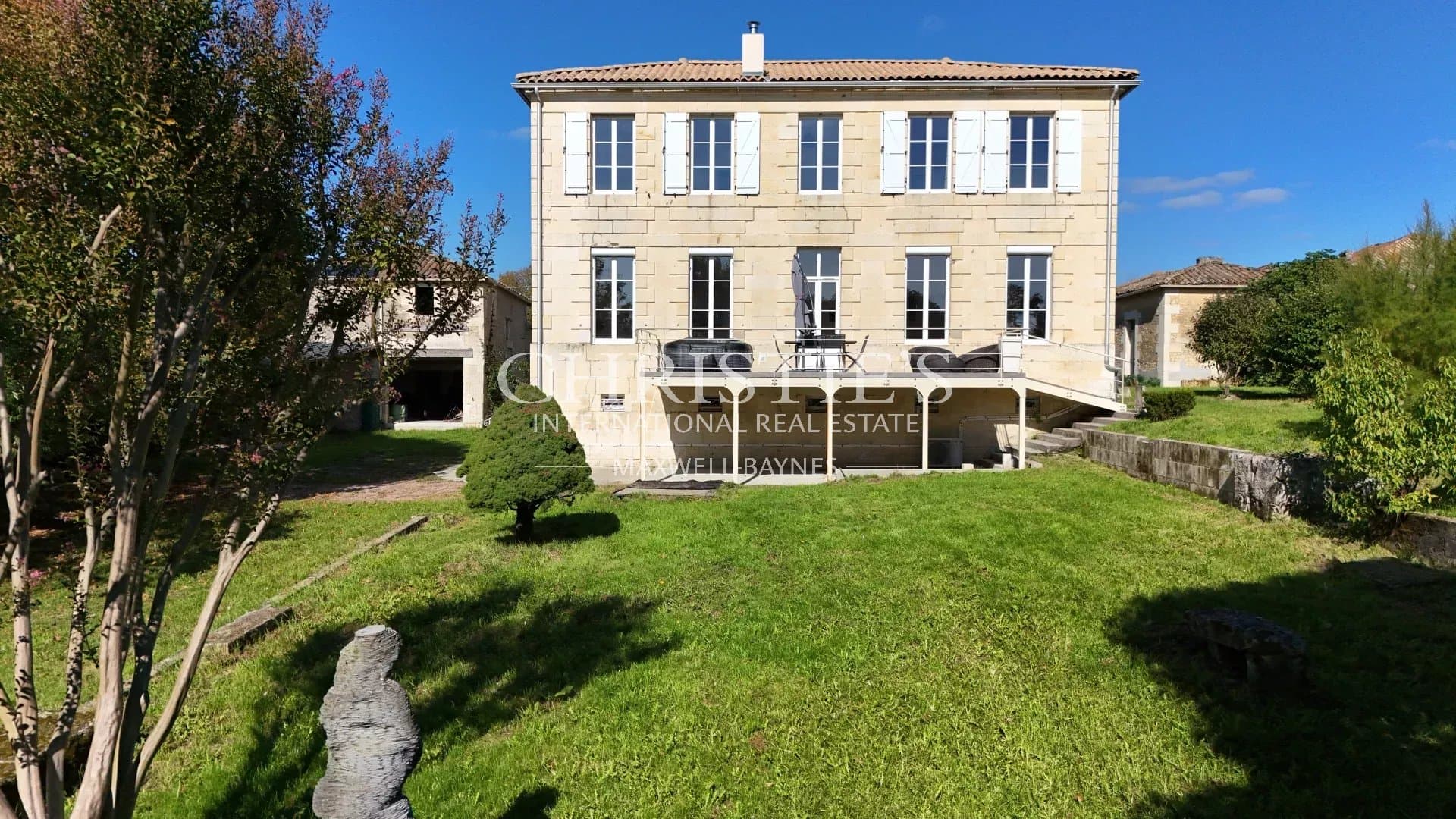 Elegant 19th-Century Master House