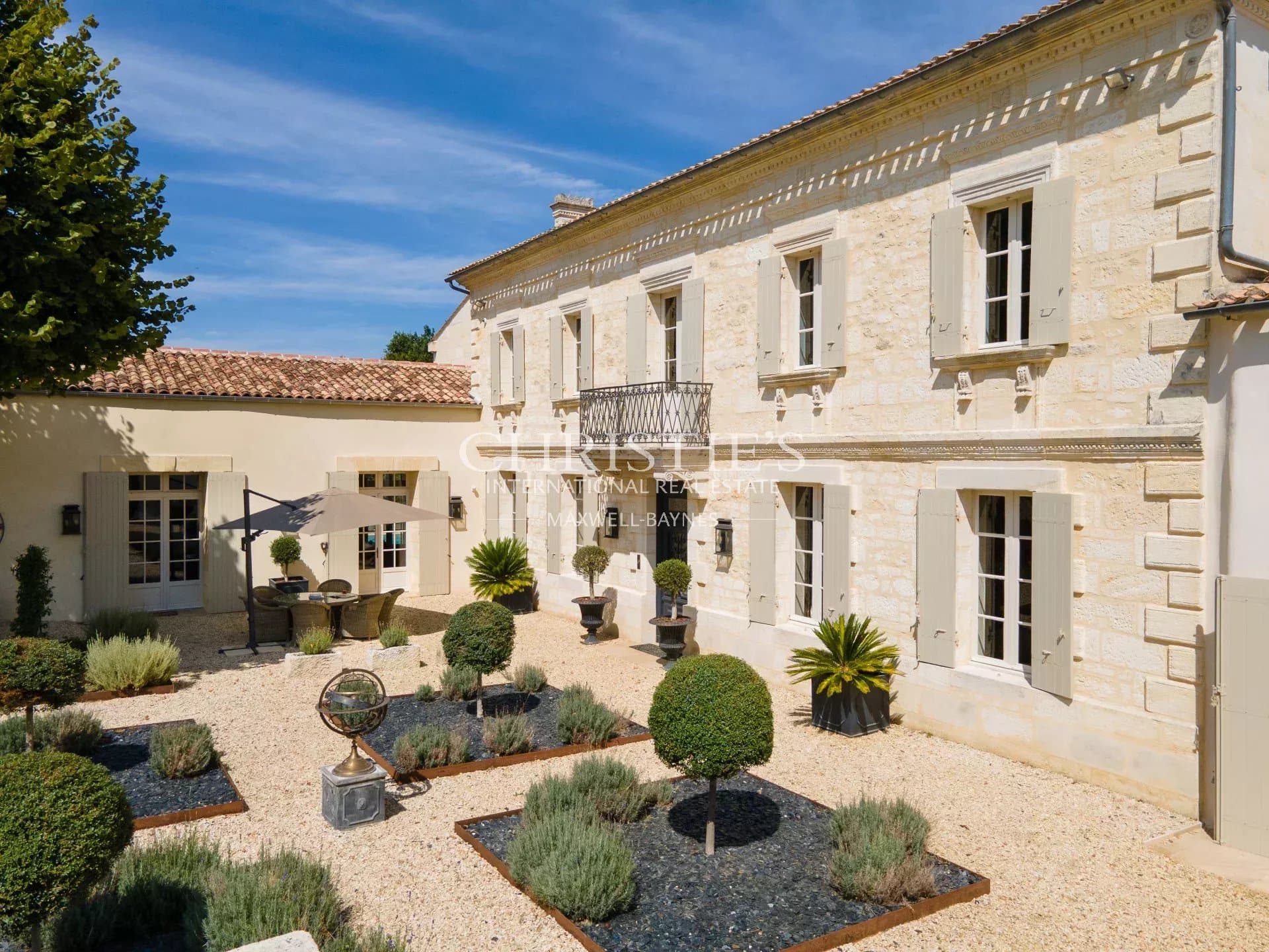 Remarquable domaine viticole d'agrément bordelais clé en main