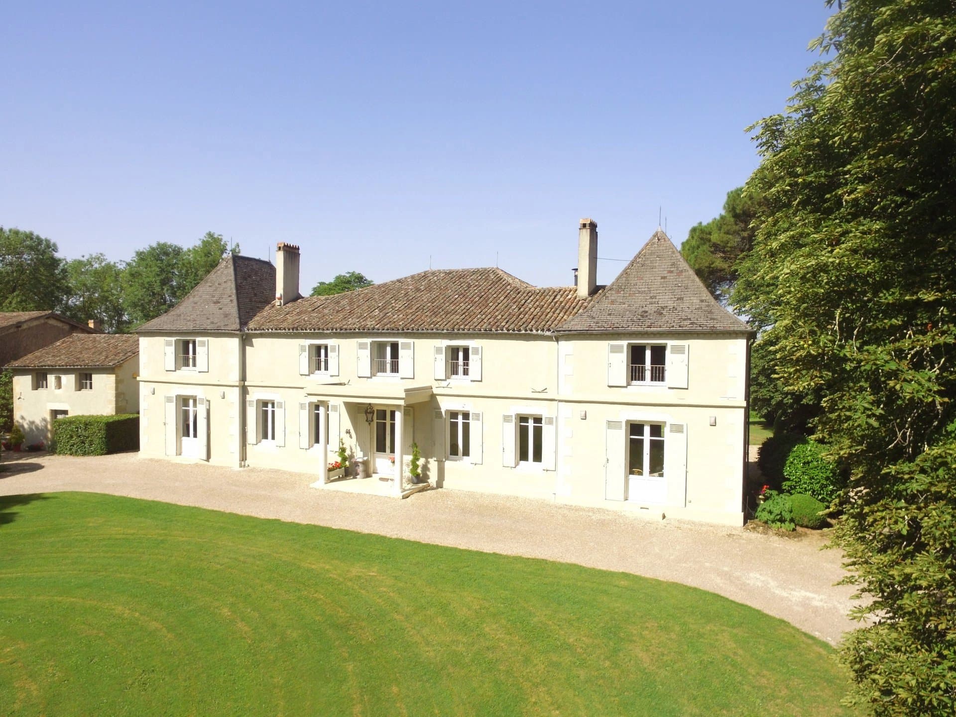 Proche Bergerac - Élégant Château à la campagne avec vue panoramique