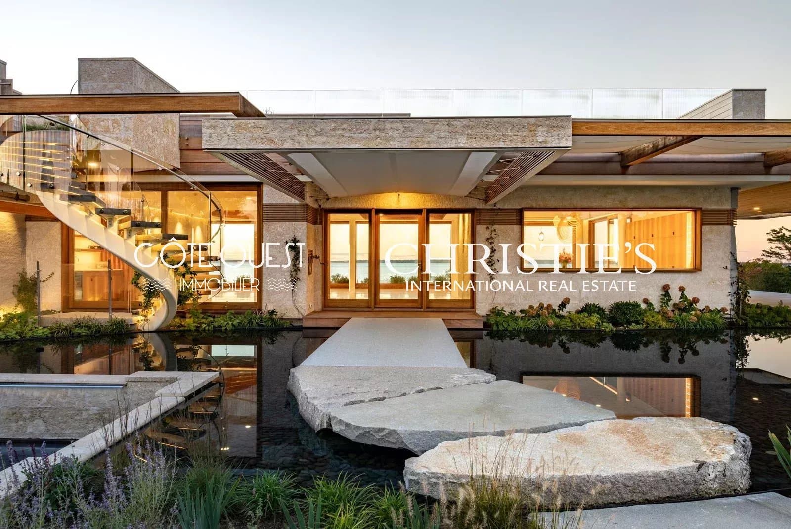 Minawetu on Martha's Vineyard