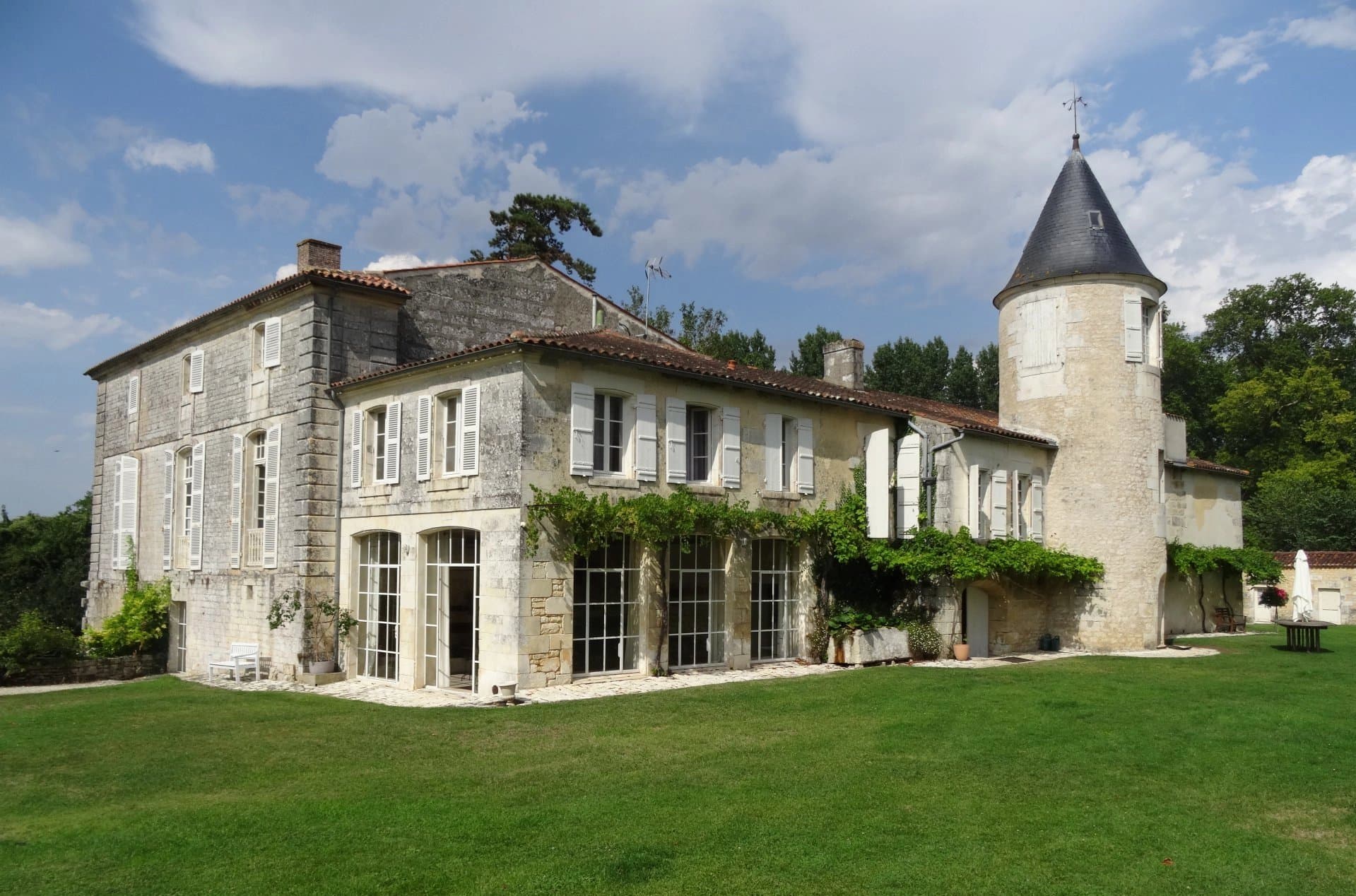 Magnificent property near Saintes