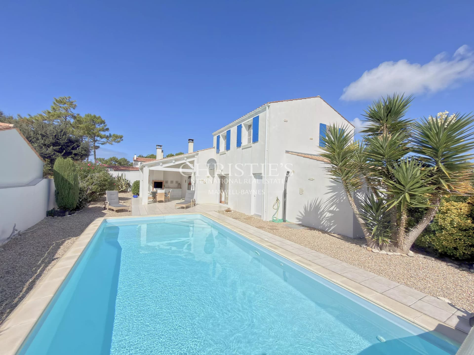 Saint-Georges d’Oléron – Chaucre : maison 2008, 120 m², piscine, jardin 1 000 m², à 2 pas des plages