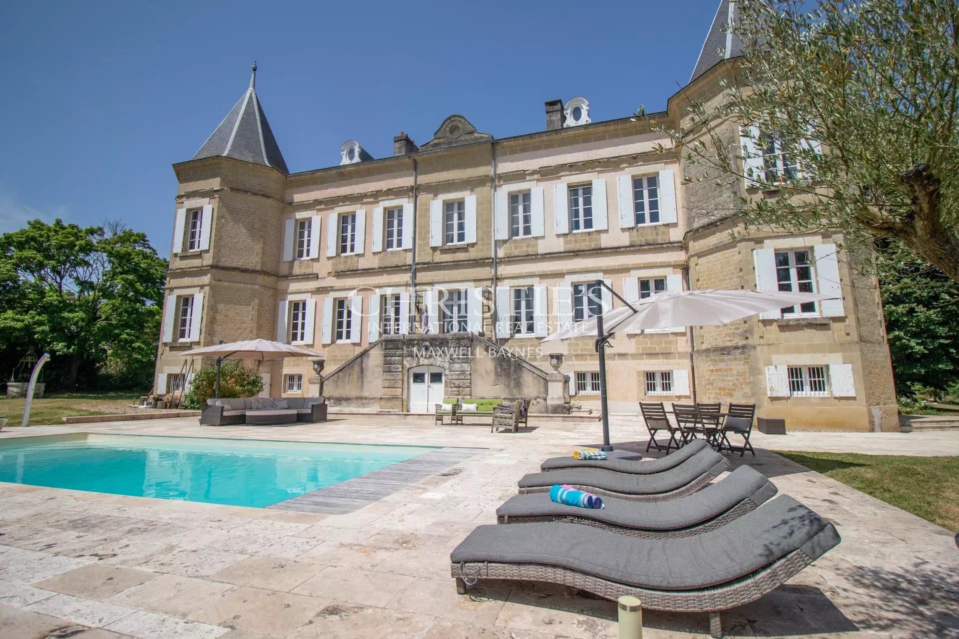 Le magnifique château de la Comtesse.