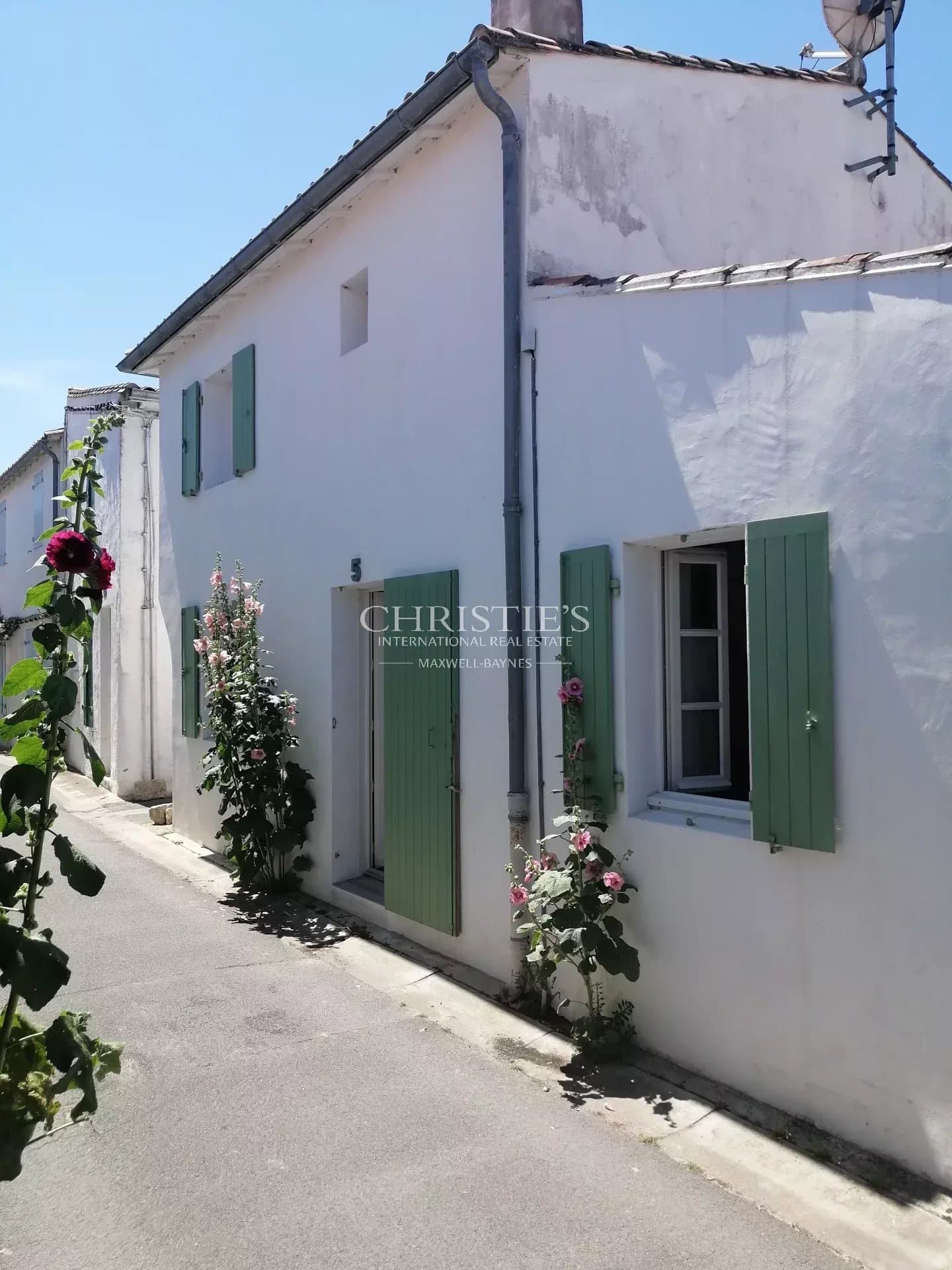 For Sale, three bedroom house in Les Portes, Ile de Ré
