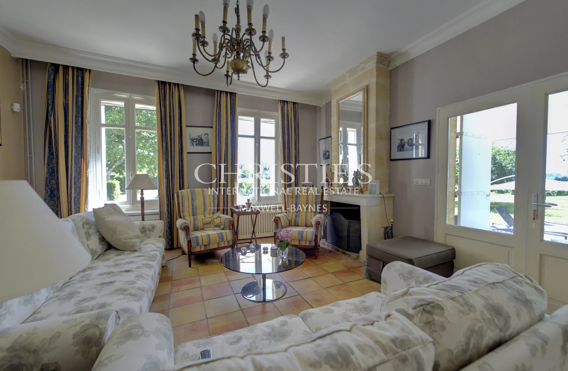 For sale - Maison de Maître in Saint-Pey-de-Castets