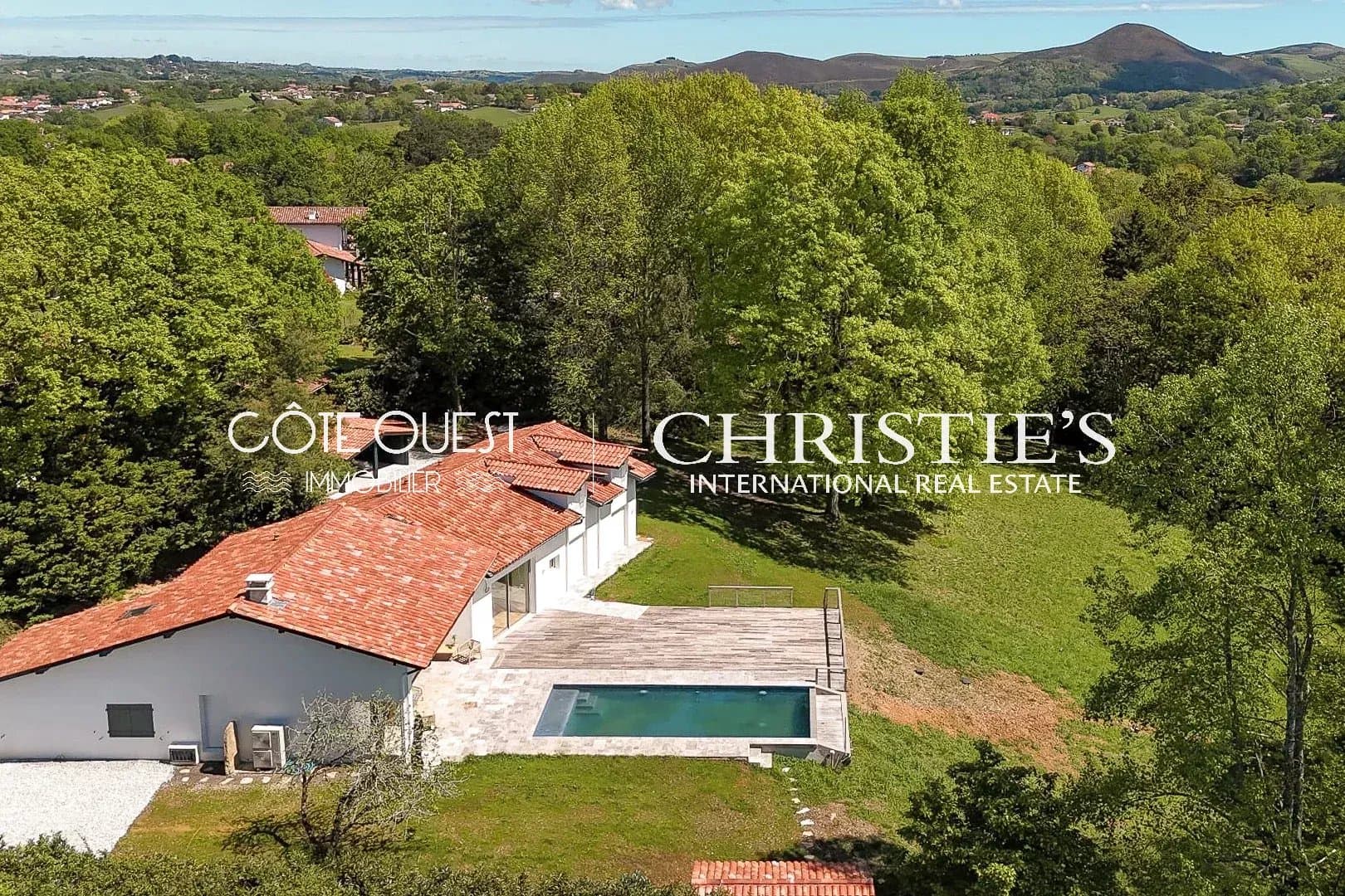 À vendre Ascain - maison contemporaine avec piscine