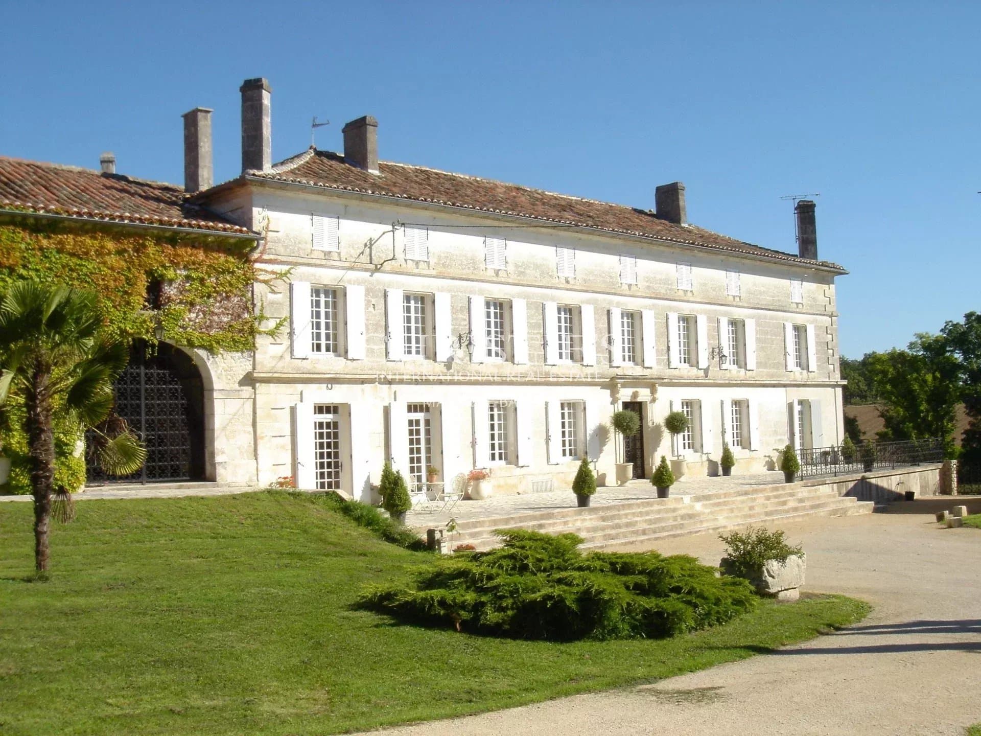EXCEPTIONNEL MANOIR