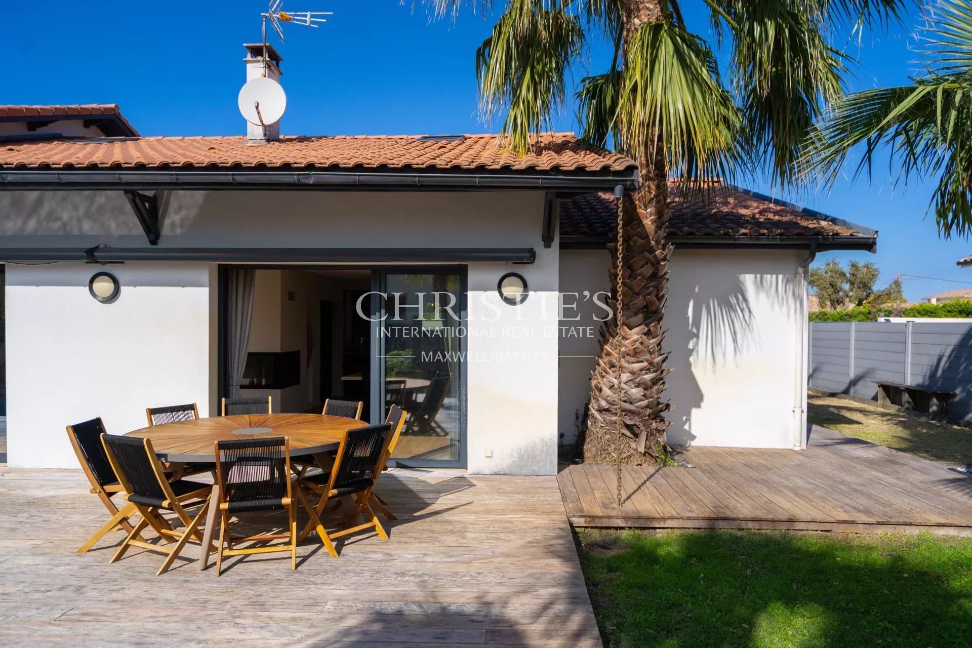 La Teste- Family house with pool