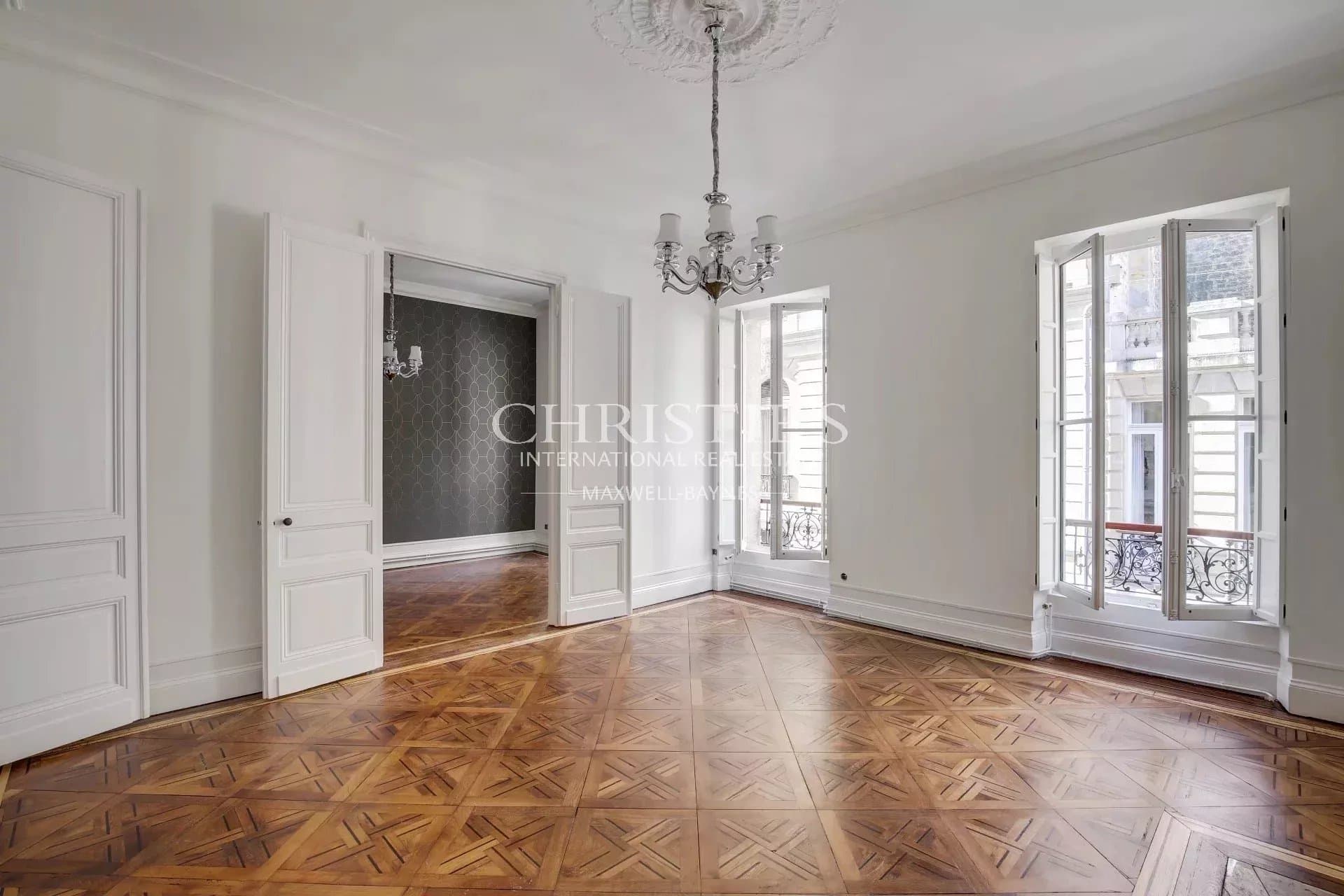 Jardin Public - Élégant appartement de 126 m² avec patio