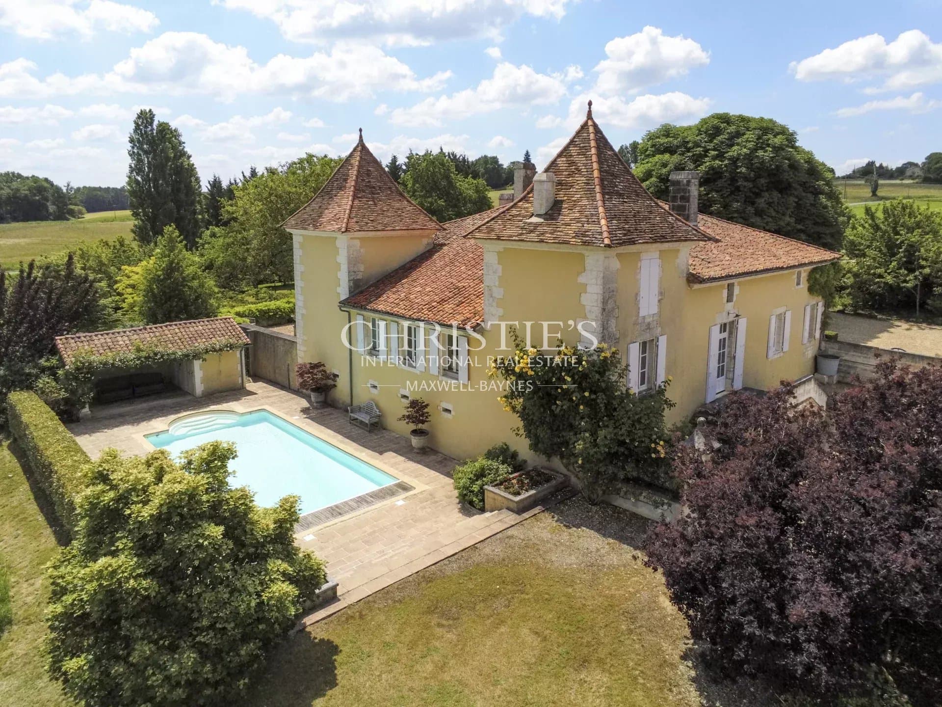 Brantôme - superb fully renovated 18th century chartreuse