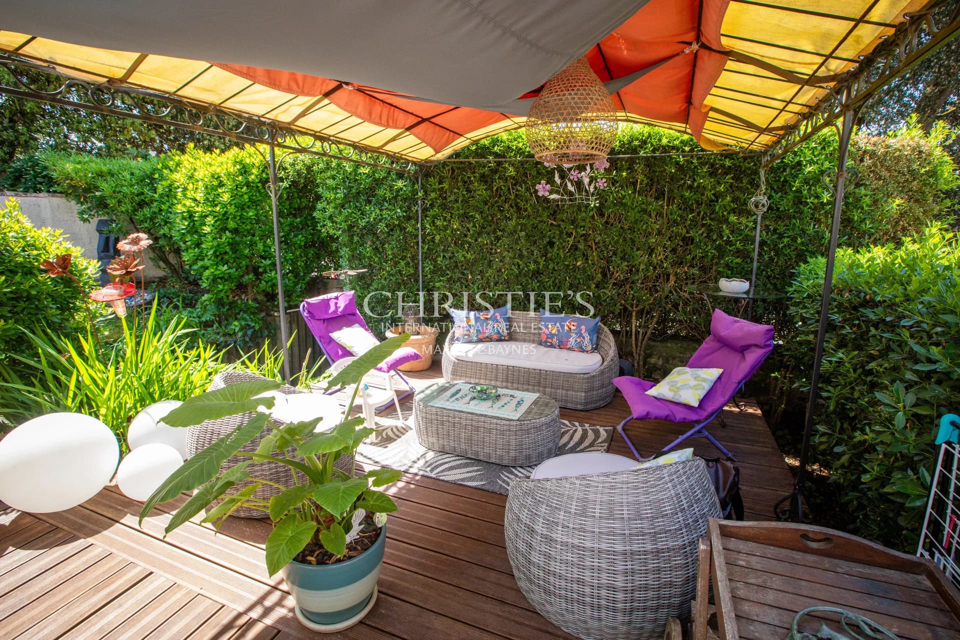 Bien rare : Royan villa d’architecte avec studio indépendant et aperçu mer