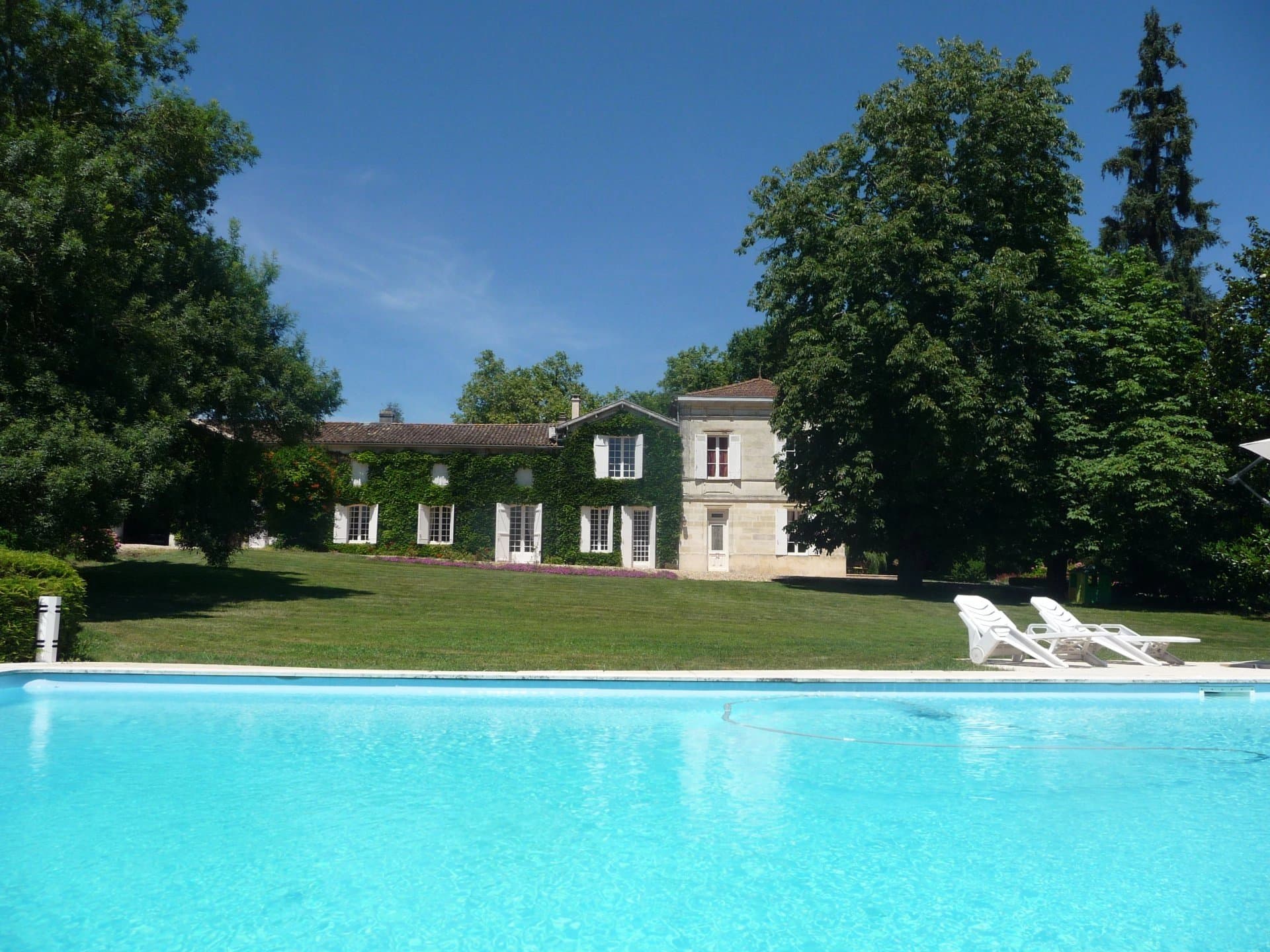 Très jolie maison de maison de maîtres avec grand parc et très beau jardin