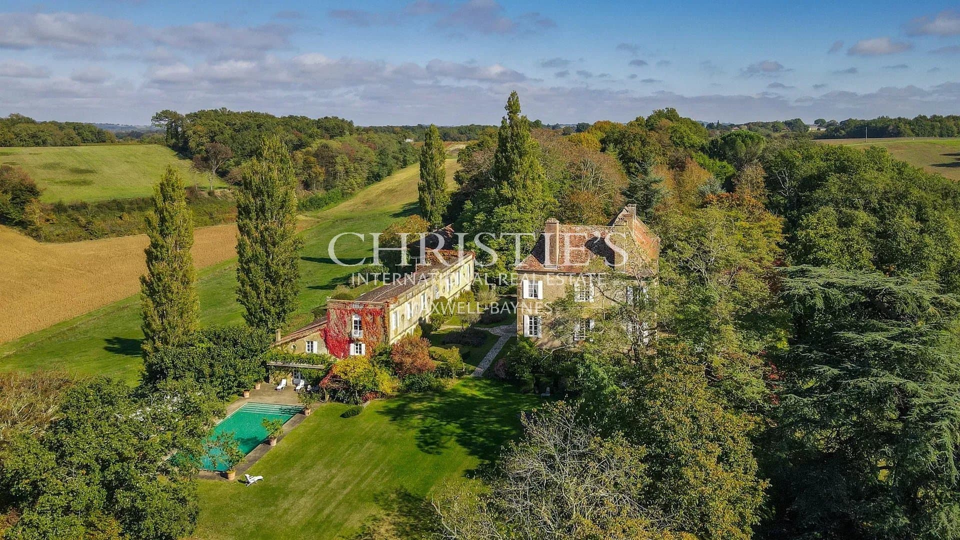 For sale Stunning Chateau in private location, close to Aignan