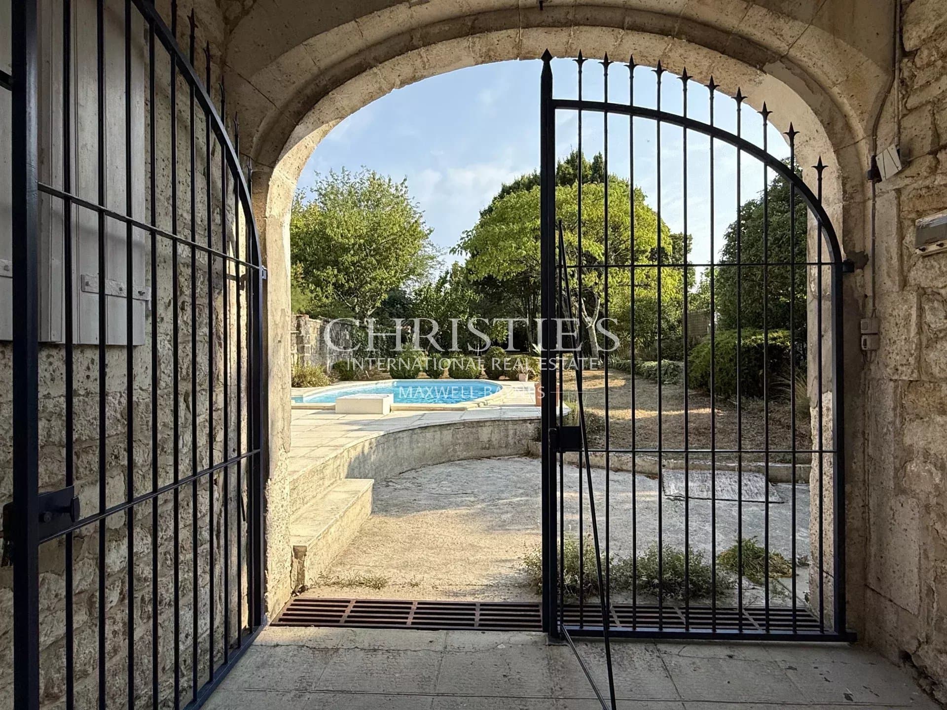 A charming property near Angoulême center