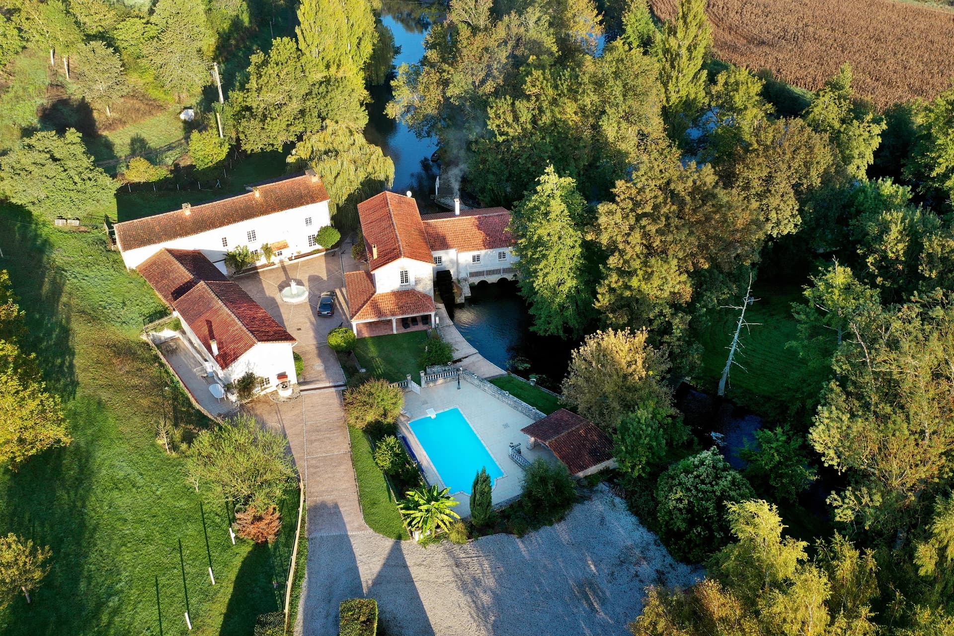 Magnificent mill in exceptional setting