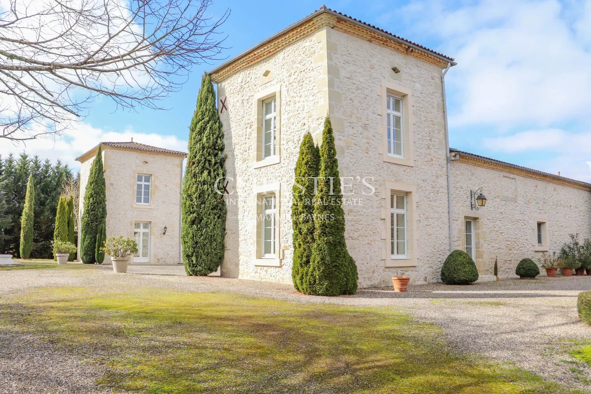 Vente Manoir exceptionnel, jardin de 3 ha, près de Casteljaloux