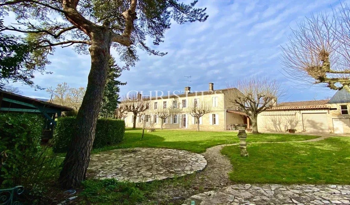 Vente Belle longère dans un écrin de verdure à Libourne
