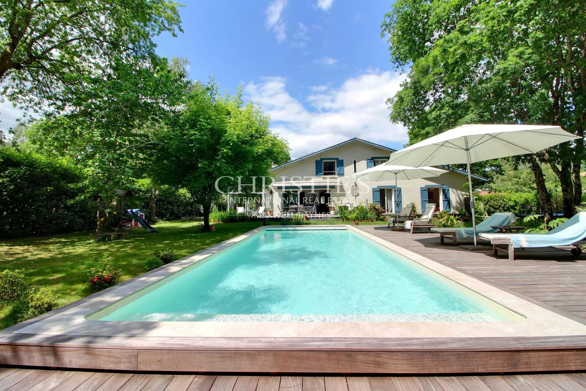 Proche Bordeaux – Élégante maison landaise rénovée – Nature, volumes et art de vivre - Jardin - Piscine