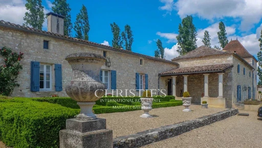Manoir d'exception proche de Duras