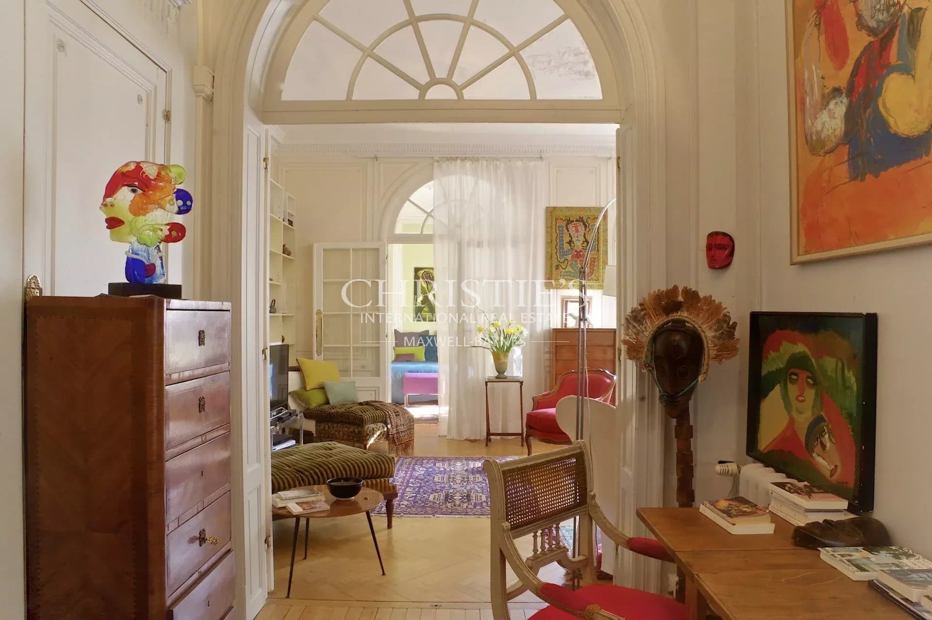 Bordeaux Saint Seurin - apartment 122 m² with courtyard not overlooked