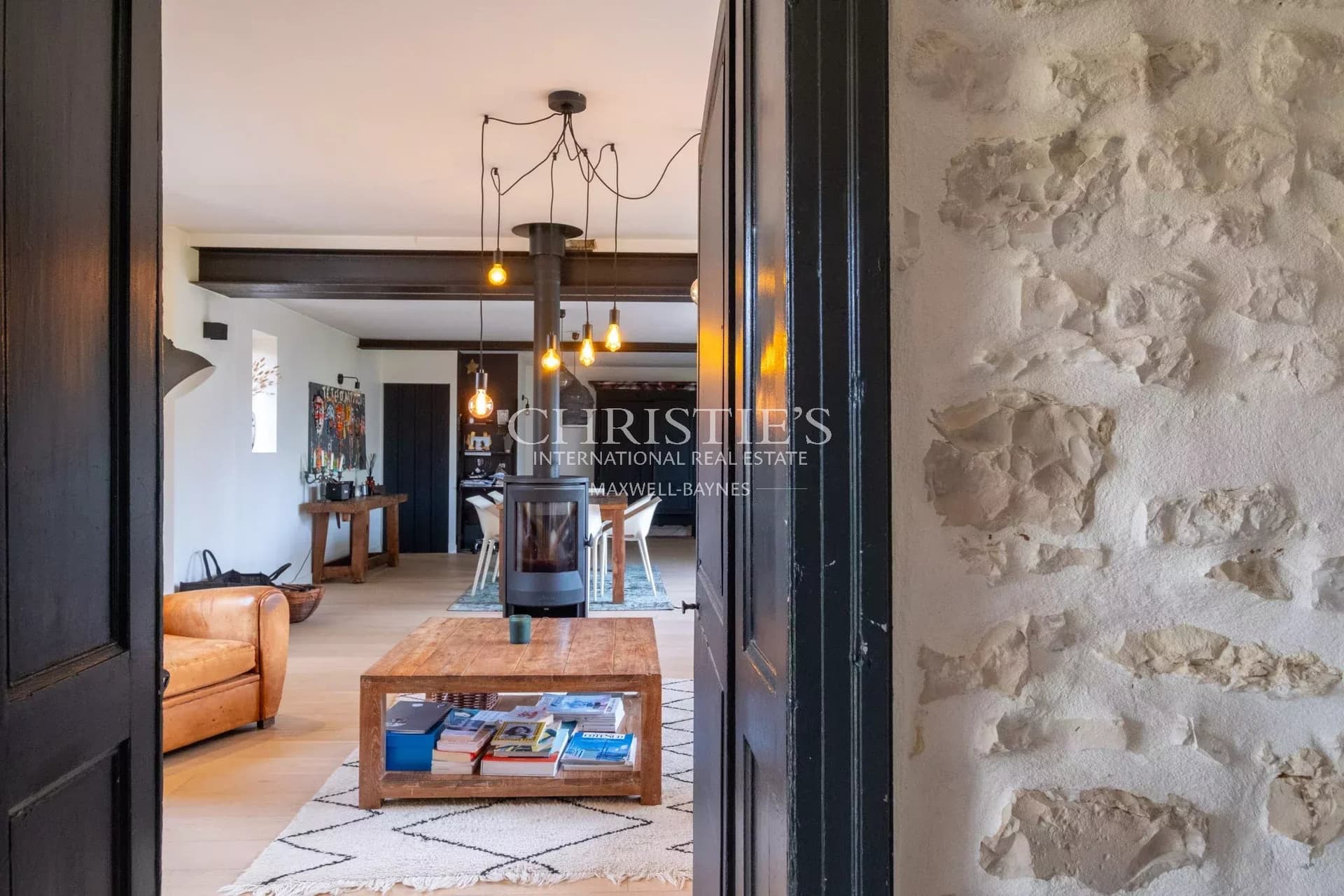 Maison de village en pierre piscinable