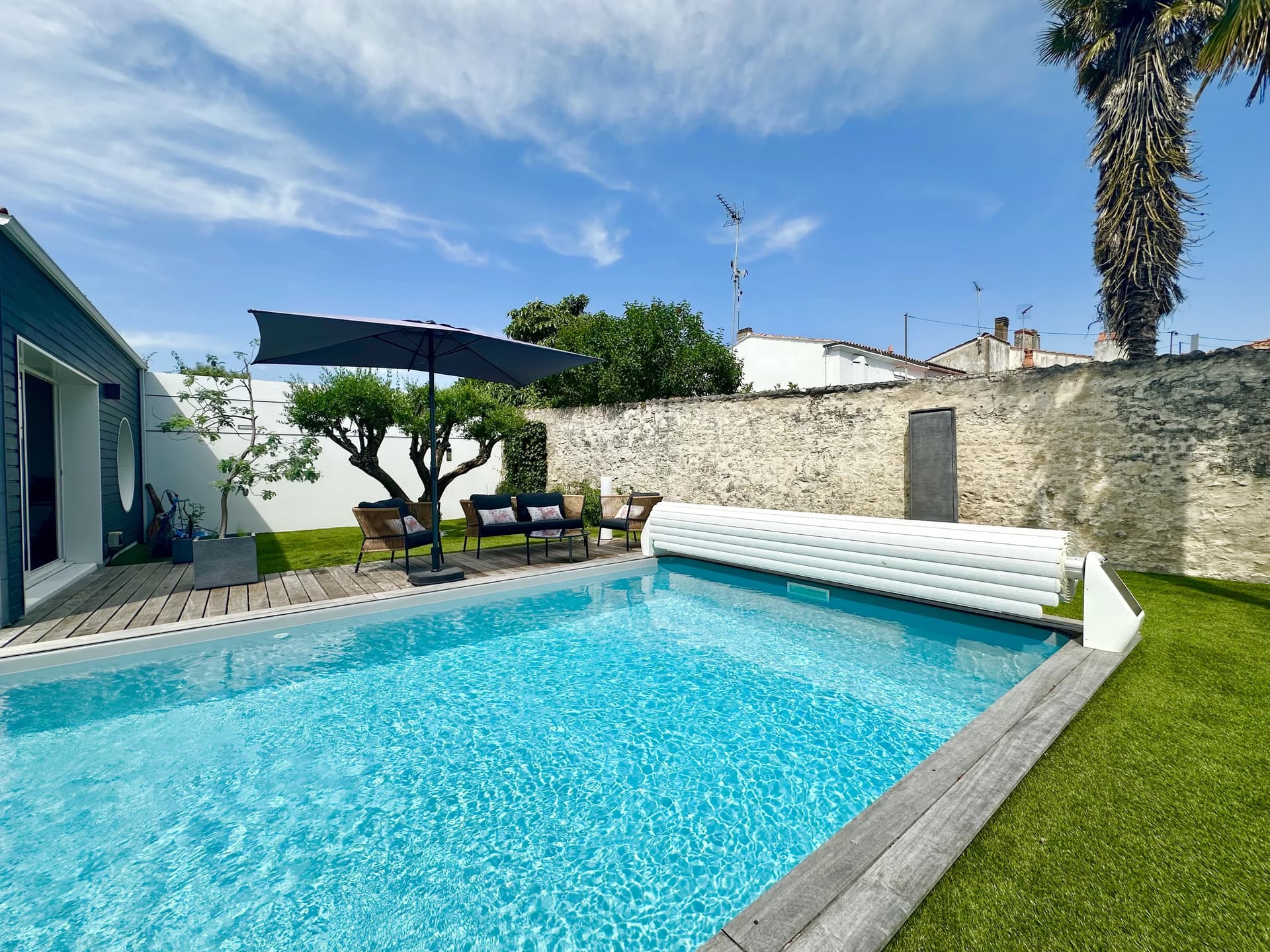 Splendide Propriété avec Piscine et Garage