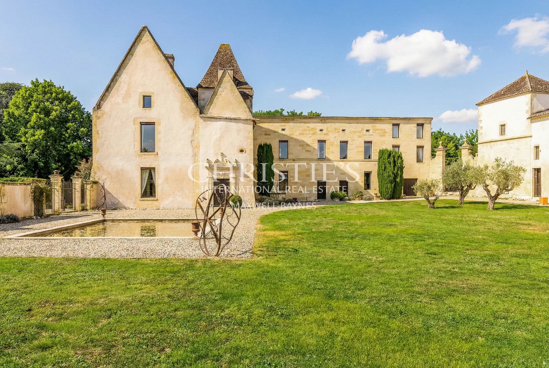 Magnificent Historic château in the Bordeaux and Saint-Émilion region