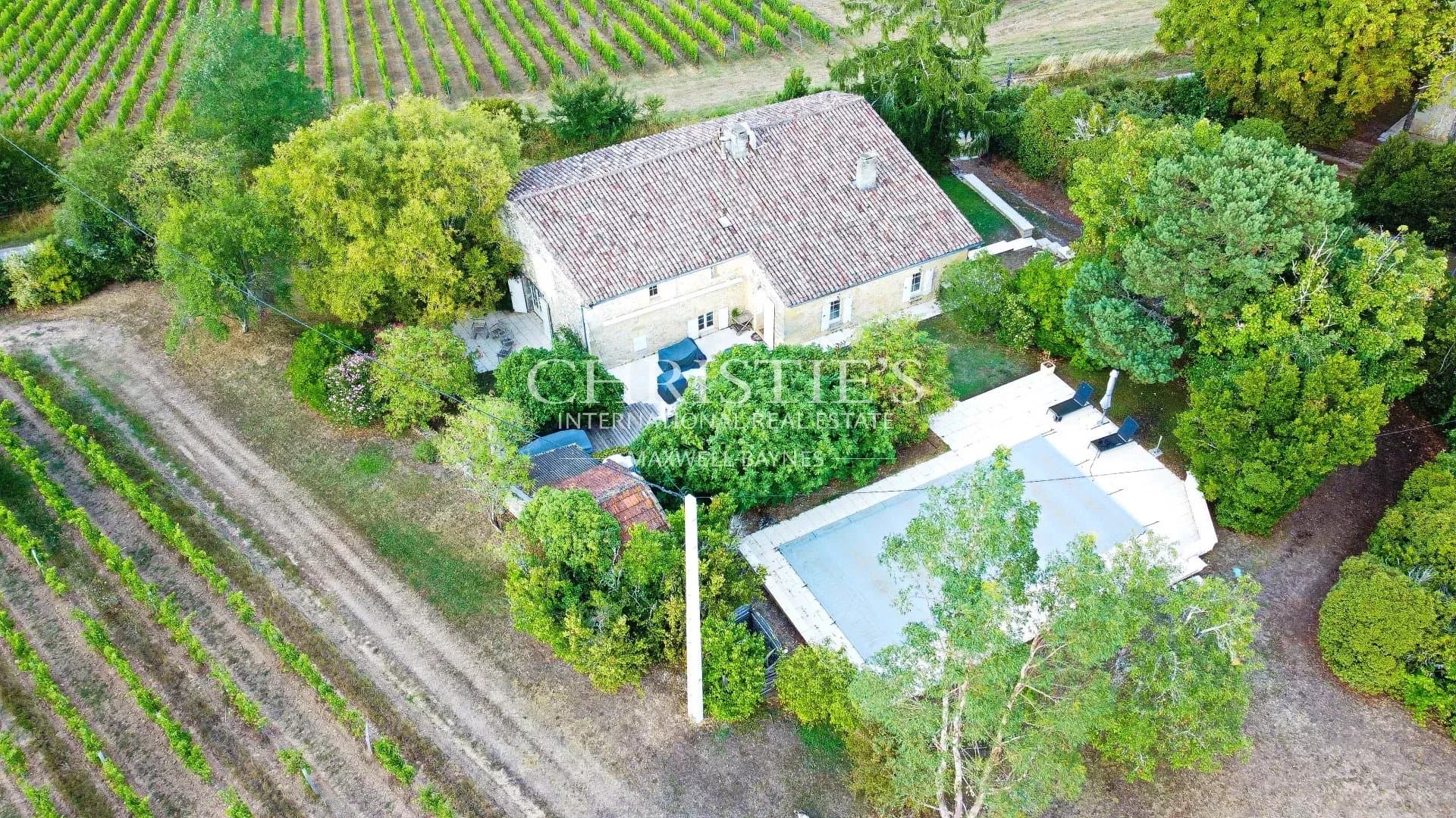 Bordeaux 35 min - Entre-Deux-Mers - SUPERB STONE RESIDENCE - 1.2 HECTARES - SWIMMING POOL