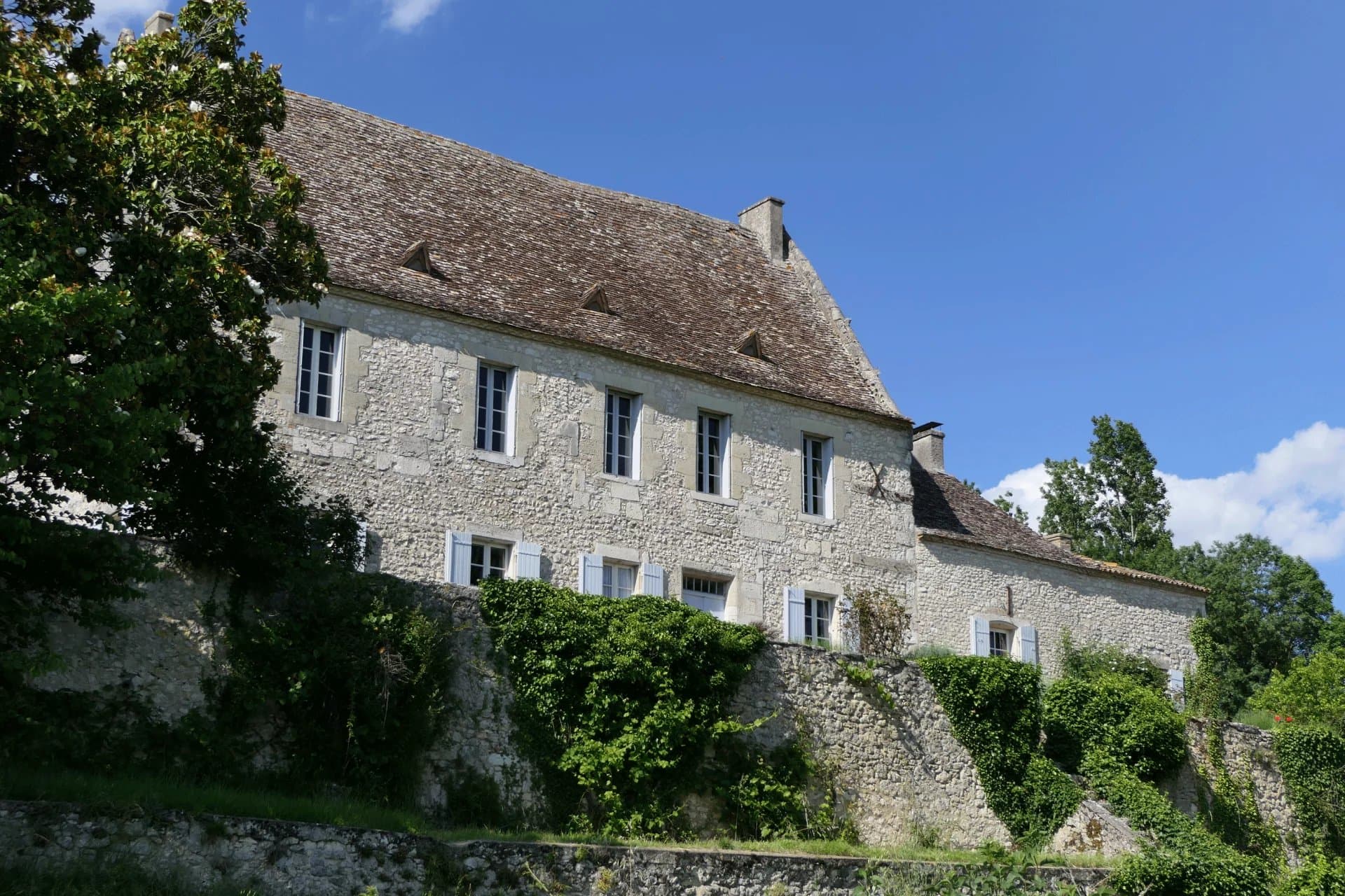Splendide château médiéval avec des vues superbes près de Duras
