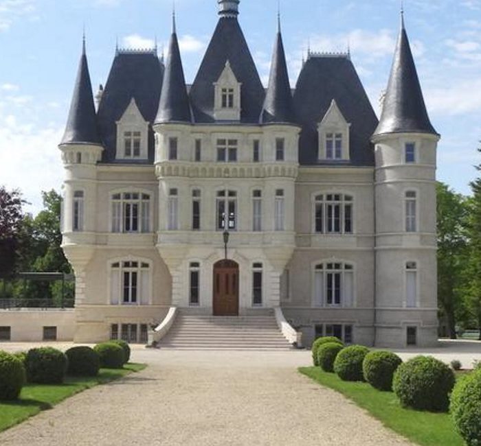 Comment trouver un agent immobilier spécialisé dans le luxe à Bordeaux pour votre recherche de bien en France ? Comment trouver un agent immobilier spécialisé dans le luxe à Bordeaux pour votre recherche de bien en France ?