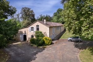 Vente Superbe Château à vendre près de Lectoure dans Le Gers 1hr 20 Toulouse