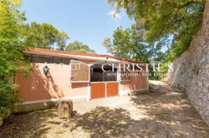 Magnificent equestrian property in Sintra