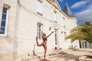 The Elegance of a Renovated Historic Residence, Between the River and the Vineyards of Saint-Émilion