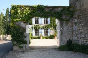 A vendre Maison de Maître du 18e siècle rénovée, à 15 min. d'Angoulême.