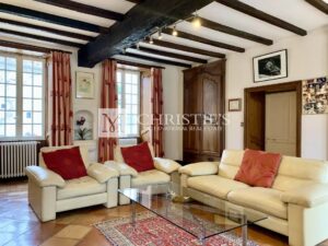 A vendre Maison de Maître du 18e siècle rénovée, à 15 min. d'Angoulême.