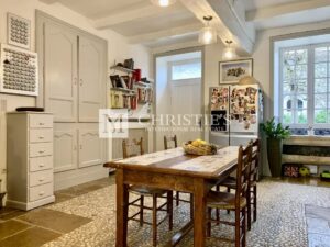A vendre Maison de Maître du 18e siècle rénovée, à 15 min. d'Angoulême.