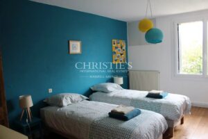 Charmante propriété près de Libourne : habitation girondine, dépendances, et vignes BIO