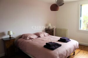 Charmante propriété près de Libourne : habitation girondine, dépendances, et vignes BIO